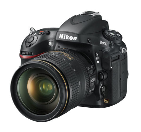 D800_front34l